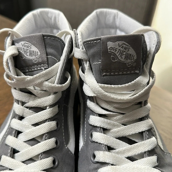 Vans Gray High Top Skateboard Shoes Men’s 5.5 / Women’s 7 Classic Skate Sneakers - Picture 3 of 11